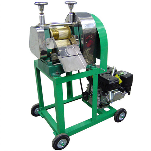 SUGAR CANE EXTRACTOR MACHINE (Brass)